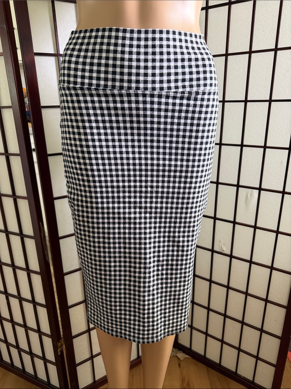 Hybrid & company Black and White Gingham Pencil Skirt